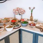 Urla 1867 酒店